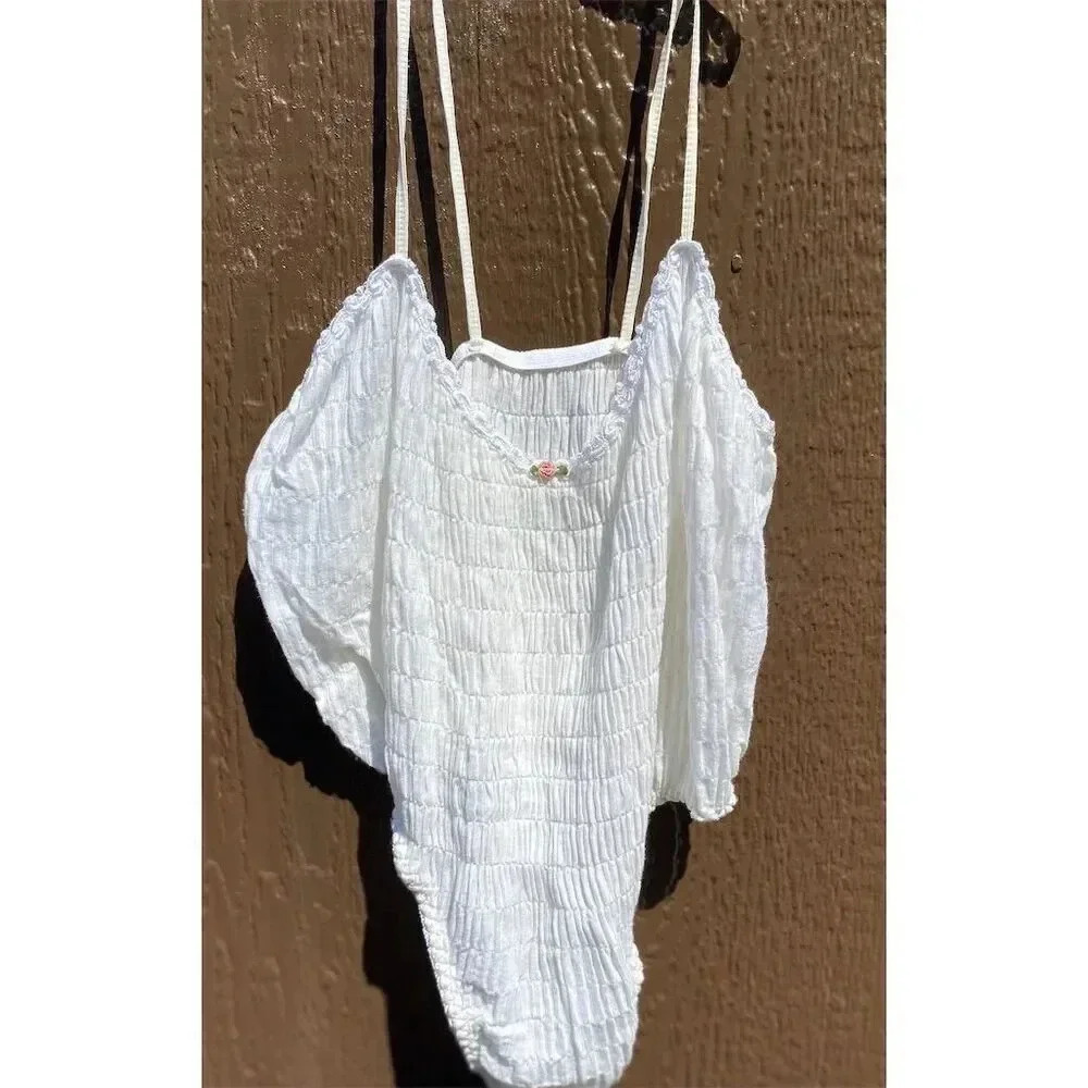 Vintage brand “WORN OUT” Women's White Ribbed One-Piece M Ruffle top undershirt